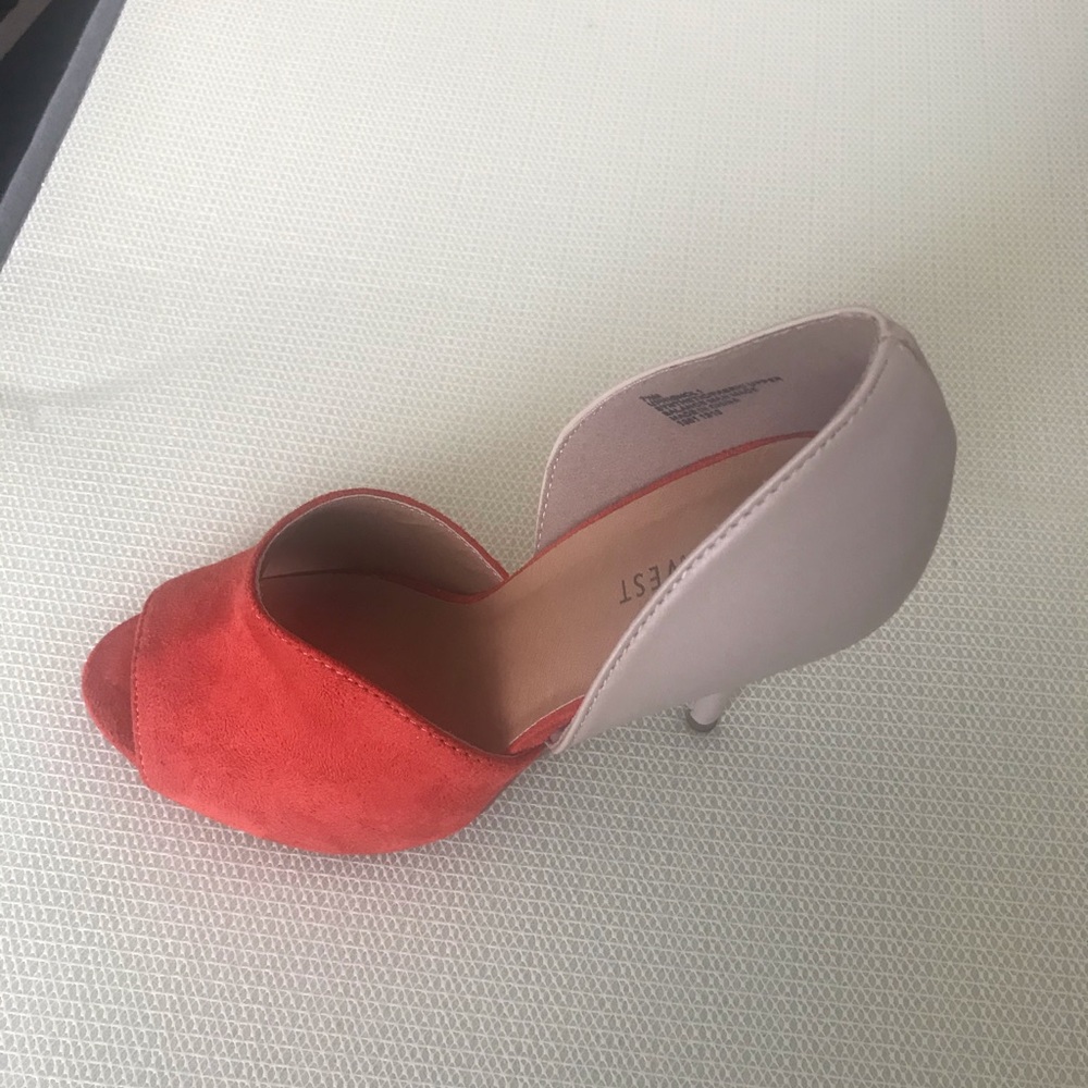 Shoes - Picture 2 of 3